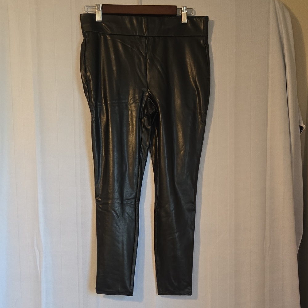 LOFT Black Faux Leather Leggings Sz Medium Petite NWOT
